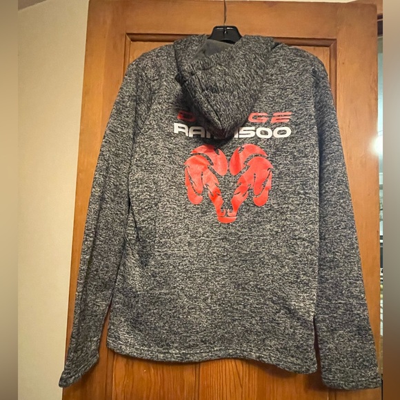 Women’s Dodge Ram 1500 long-sleeve zip-up hoodie with zipper pockets size XL - Picture 2 of 6